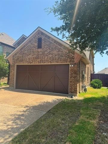 Building Photo - 3004 Hereford Dr