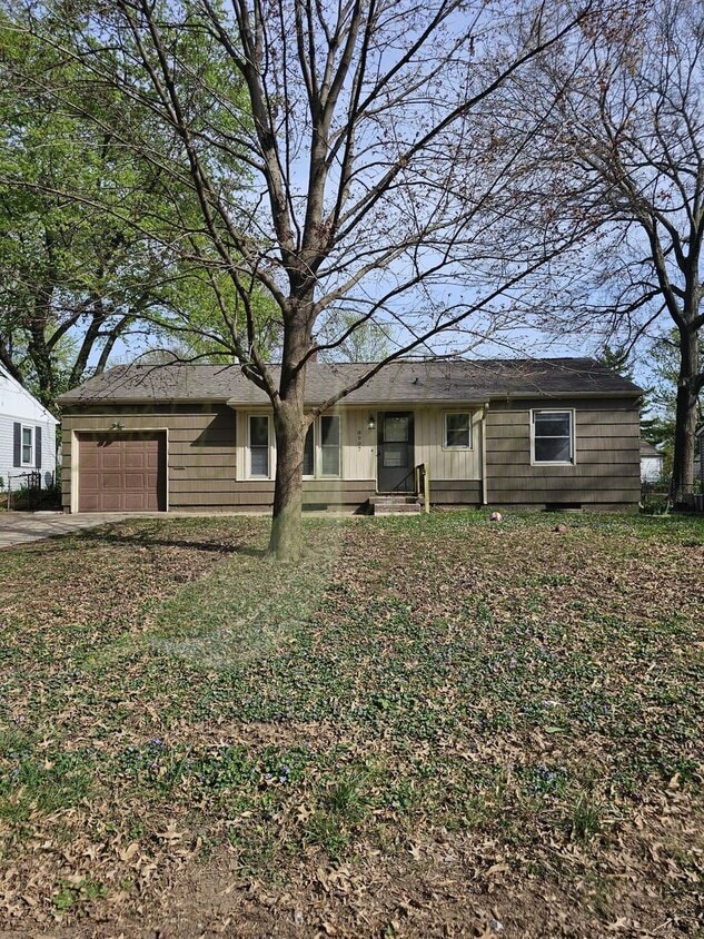 8907 E 74th St, Raytown, MO 64133 House Rental in Raytown, MO