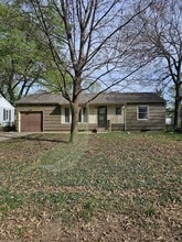 Building Photo - 8907 E 74th St