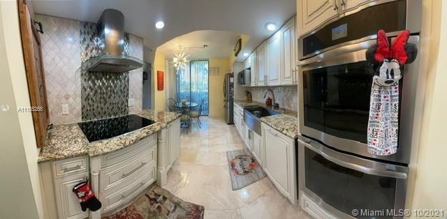 Foto principal - 5257 Fountains Dr S
