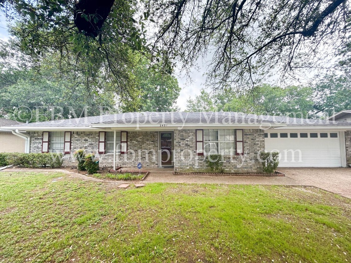 Foto principal - 2401 Renee St
