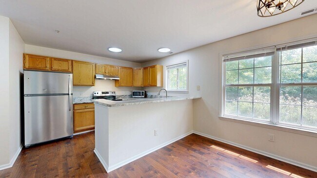 Building Photo - 2812 Barclay Wy