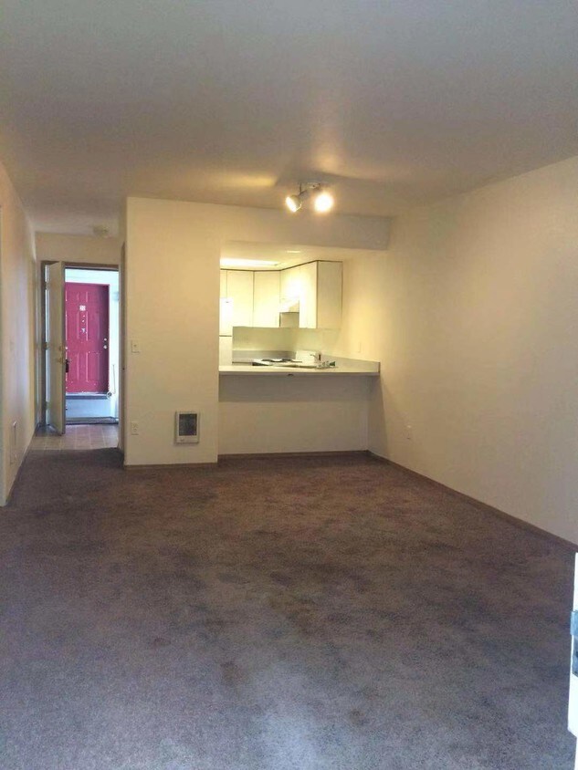 Primary Photo - 134 SE 160th Ave