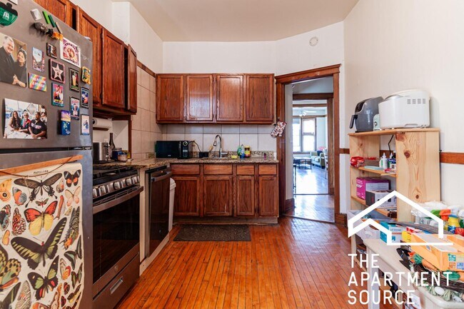 Foto del edificio - 3326 N Clark St