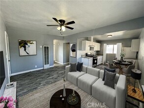 Building Photo - 120 W 73rd St