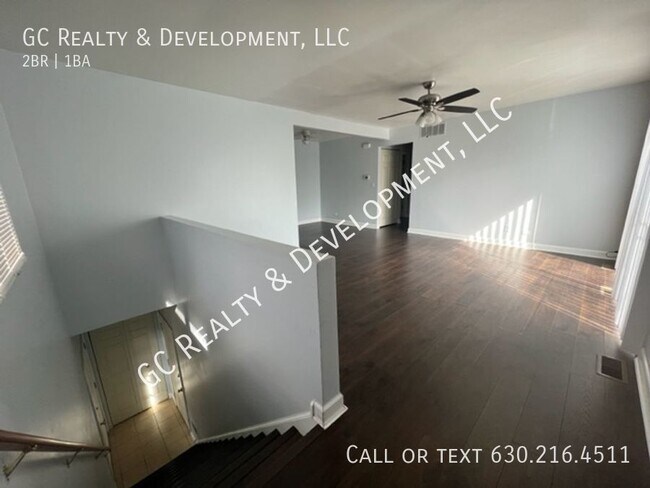 Building Photo - ***HANOVER PARK / 2 BDRM / APPL INCL / WOO...