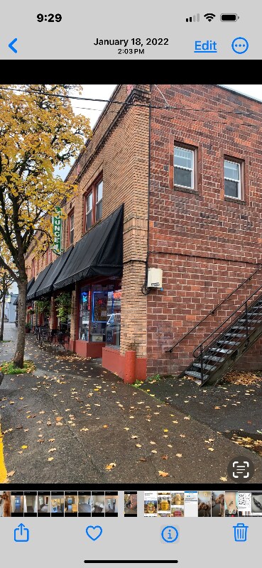Building Photo - 307 NE Birch St