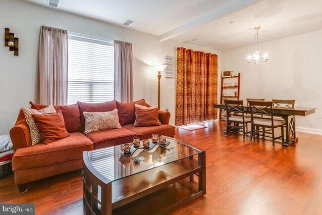 Foto del edificio - 861 Fawn Ln