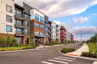 Building Photo - Parkway Crossings