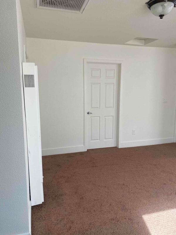 Building Photo - 730 S 46th St