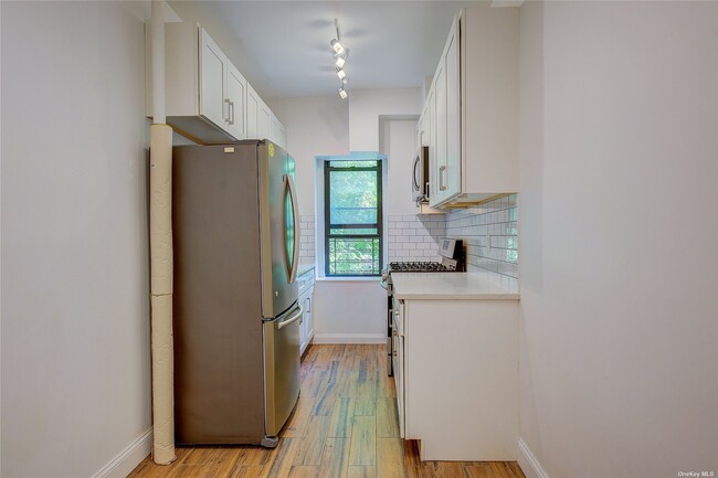 Building Photo - 37-16 83rd St