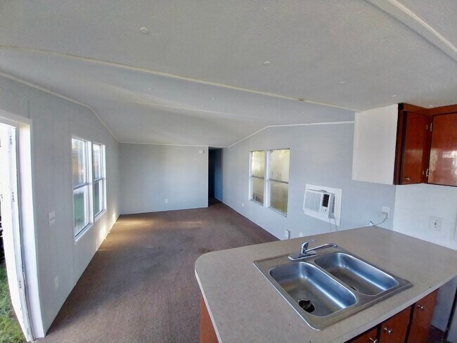 Foto del edificio - NICE 2BR/1BA Auburndale Mobile Home! NO AP...