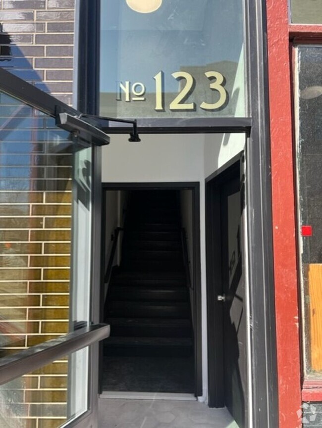 Building Photo - 123 Northampton St