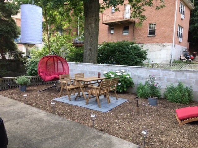 Pvt Patio & backyard - 5925 Post Rd