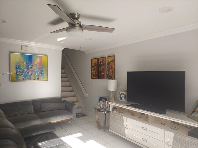Foto del edificio - 5336 SW 126th Ave