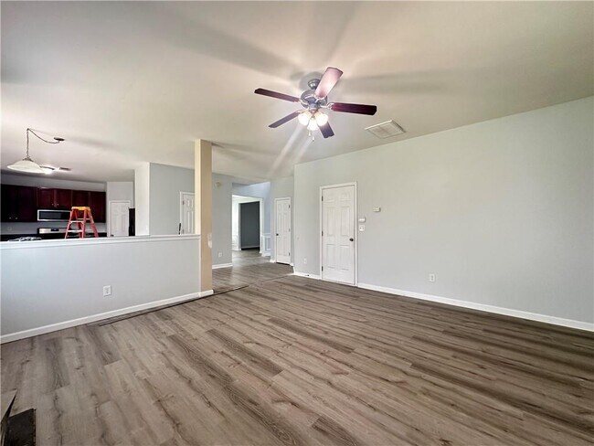 Foto del edificio - 1335 Rocky Shoals Ln