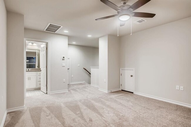 Foto del edificio - 11920 Saddle Rock Dr