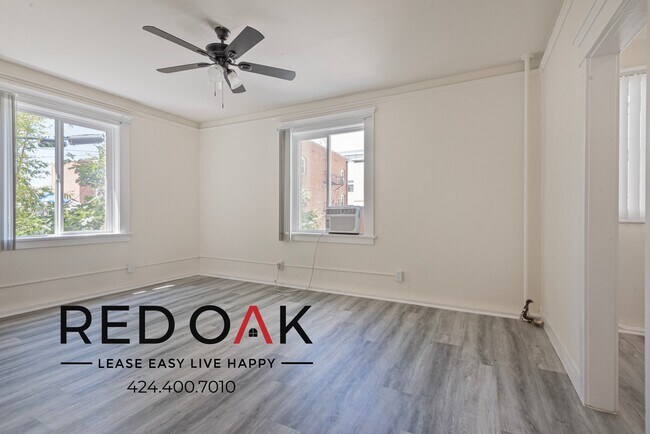 Building Photo - ~2 Weeks FREE~ Sunlit and Spacious Studio ...