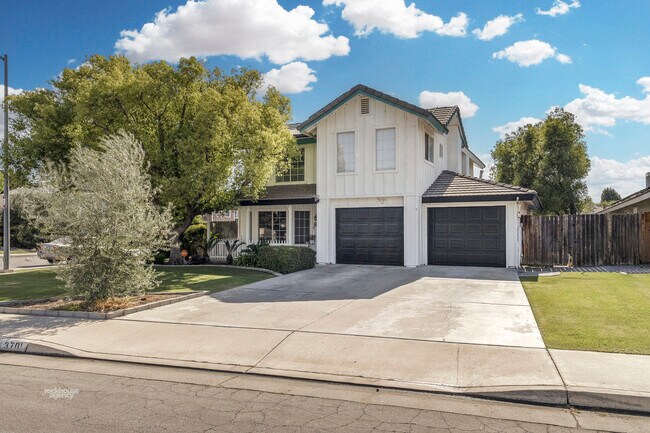 Building Photo - 3701 Little Falls Ct
