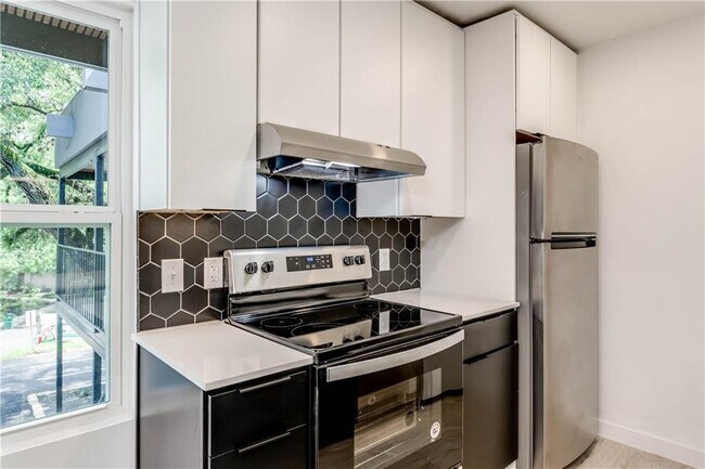 Foto del edificio - 513 Pecan Grove Rd