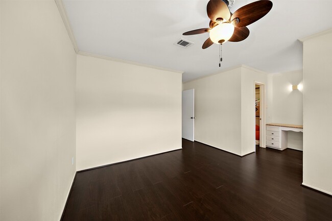 Building Photo - 12971 Trail Hollow Dr