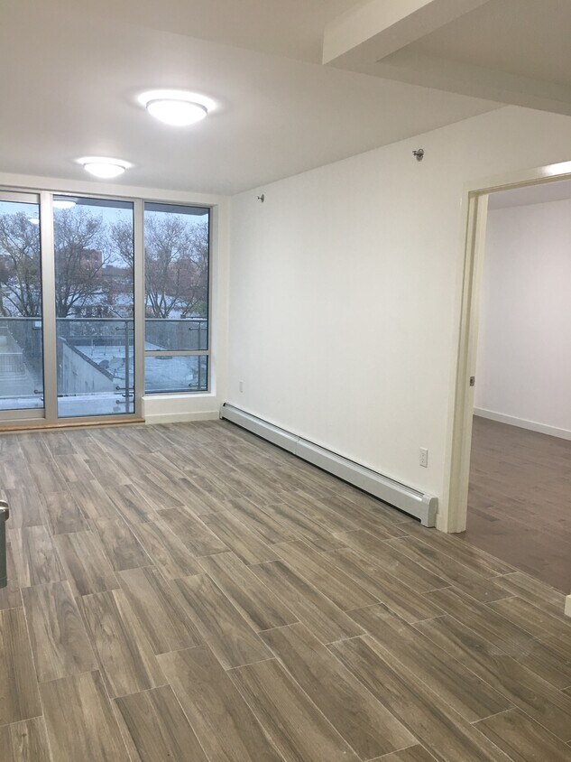 Foto principal - 869 57th St