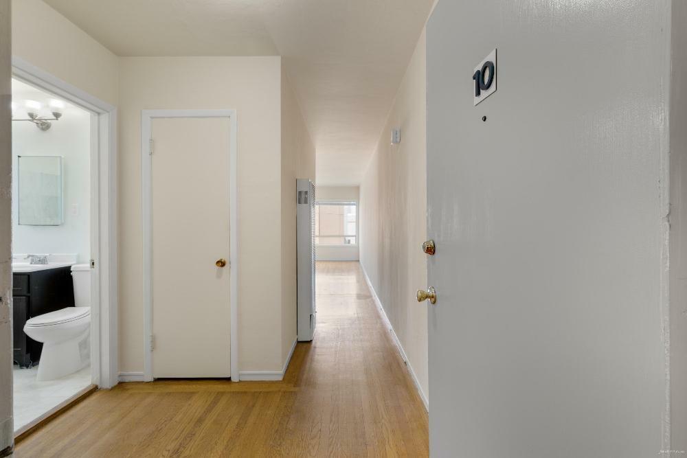 Primary Photo - 80 Terra Vista Ave