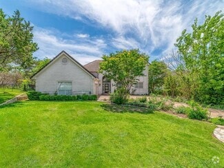 Building Photo - 5 Dovedale Cove