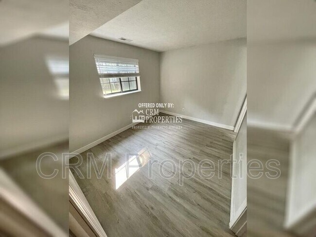 Building Photo - 2313 Centennial Ct E