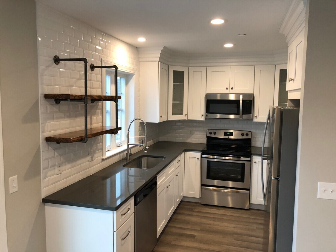 3 1 Sherman Circle, Scarborough, ME 04074 Townhome Rentals in