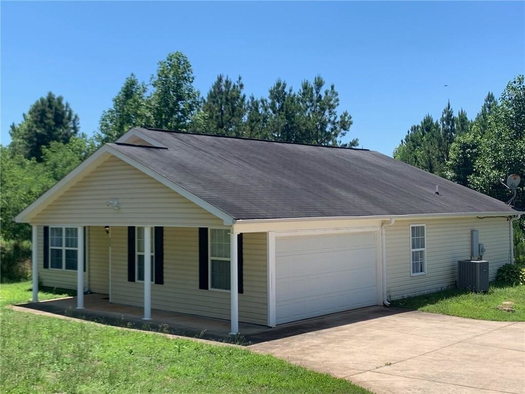 Foto principal - 558 JP Stevens Rd