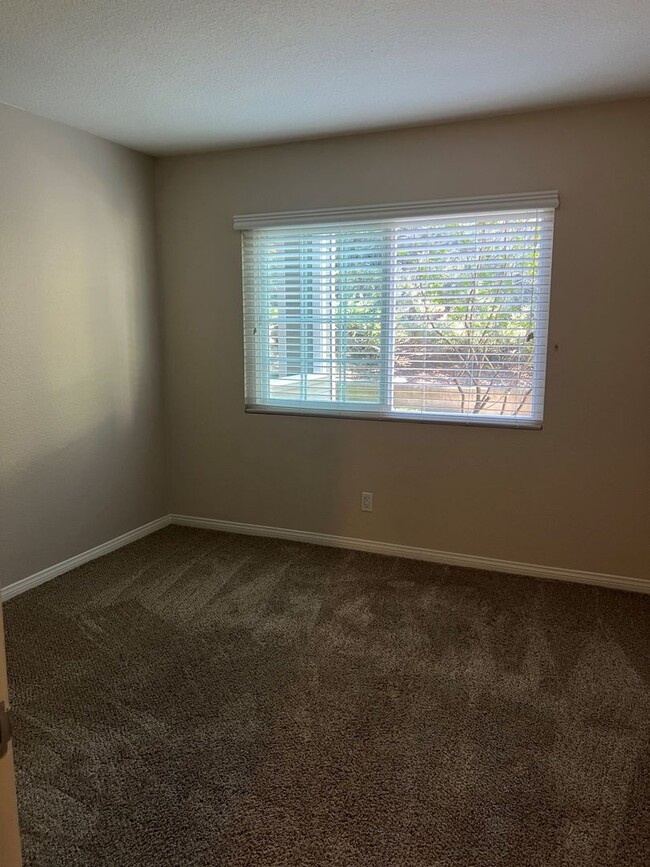 Interior Photo - Crestwood Apartment Homes