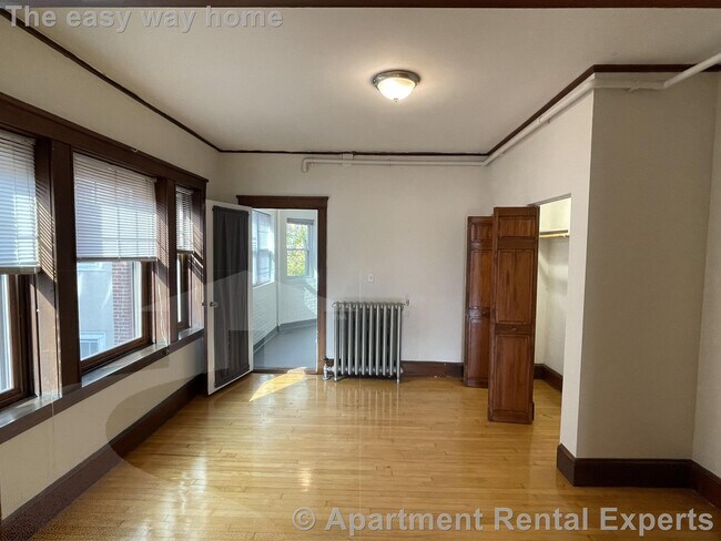 Building Photo - 5 Linnaean St
