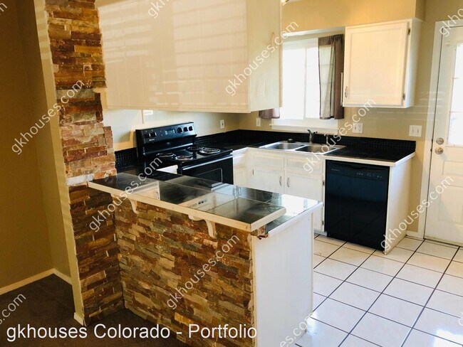 Building Photo - 9783 W Cornell Pl