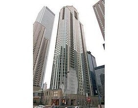 Building Photo - 222 N Columbus Dr