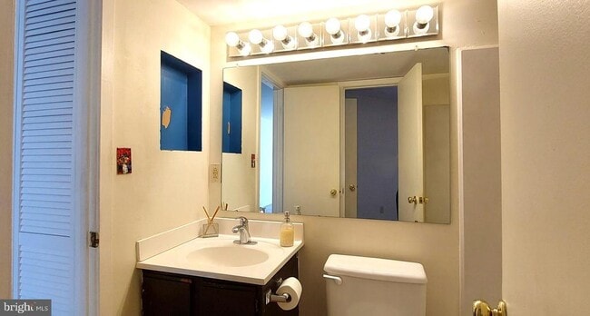 Building Photo - 9706 Hellingly Pl
