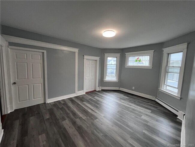 Building Photo - 66 Edgewood St