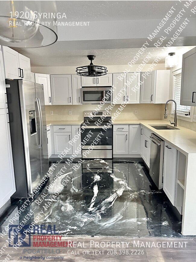 Foto del edificio - MOVE IN SPECIAL - 3 bed 2.5 bath double ca...