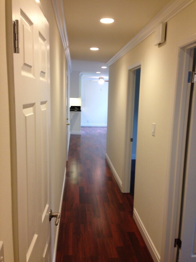 Building Photo - 923 San Anselmo Ave