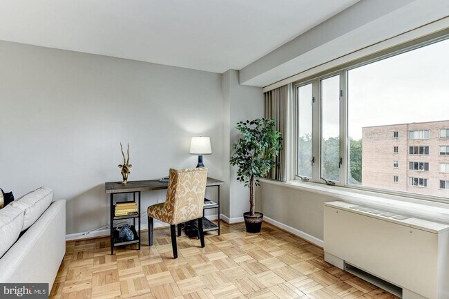 Foto del edificio - 4301 Massachusetts Ave NW