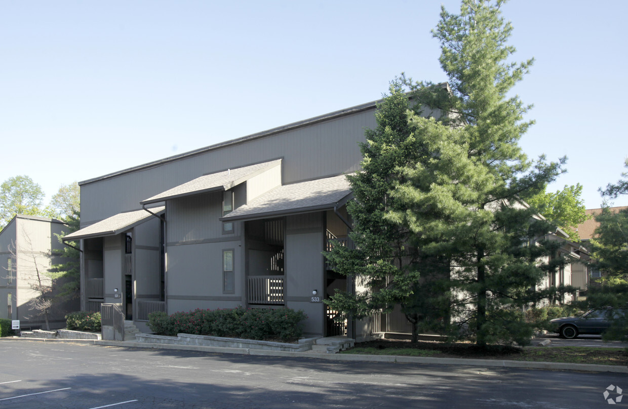 Building Photo - Village Park Apartments