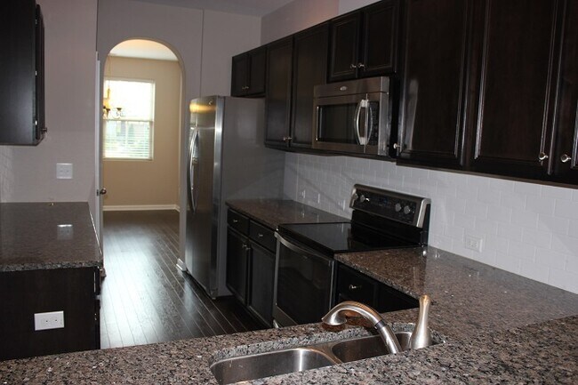 Building Photo - 760 Wickham Ridge Rd
