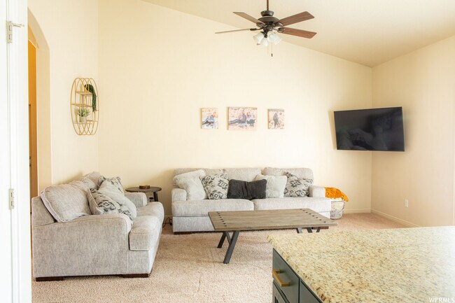 Foto del edificio - 2976 W 350 S