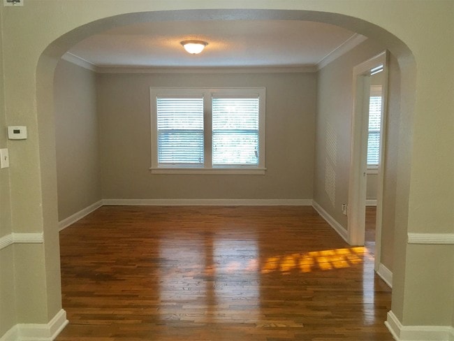 Building Photo - 4507 Roanoke Pkwy