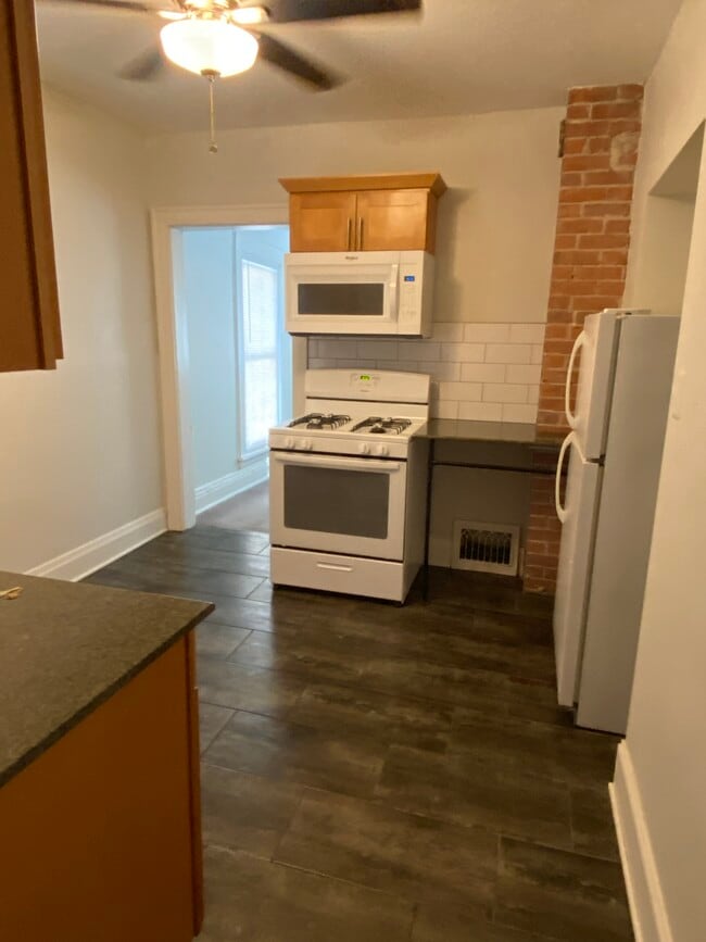 Foto del edificio - 53 Elmwood Ave