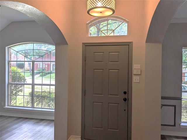Foto del edificio - 1418 Ranch Hill Dr