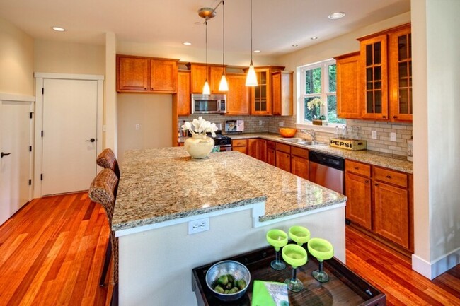 Foto del edificio - 4848 Puget Blvd SW