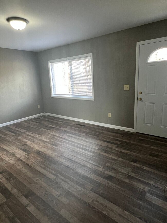 Foto del edificio - 617 W Owens St