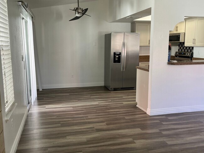 Foto del edificio - 5078 Spencer St