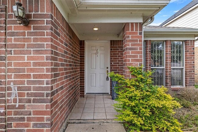 Building Photo - 1814 Hall Ridge Trace Ln